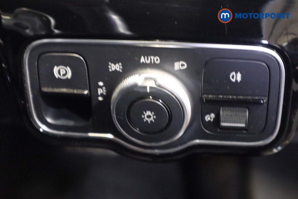 Mercedes-Benz CLA Amg Line Automatic Petrol Coupe - Stock Number (1597360) - 17th supplementary image