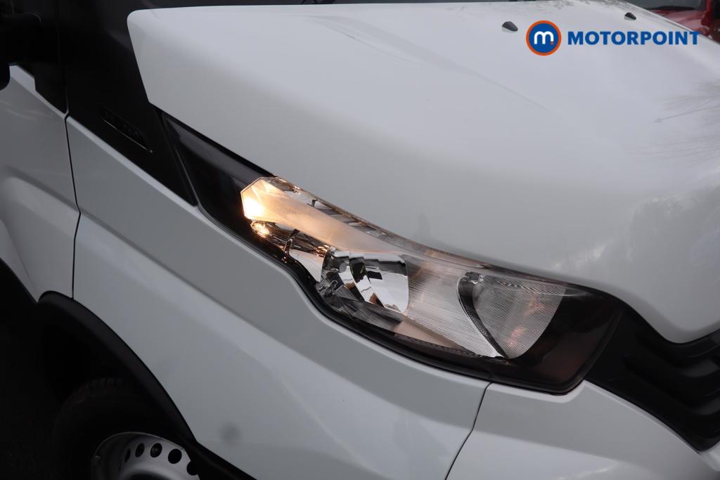 Iveco Daily Business Manual Diesel High Volume-High Roof Van - Stock Number (1597398) - 2nd supplementary image