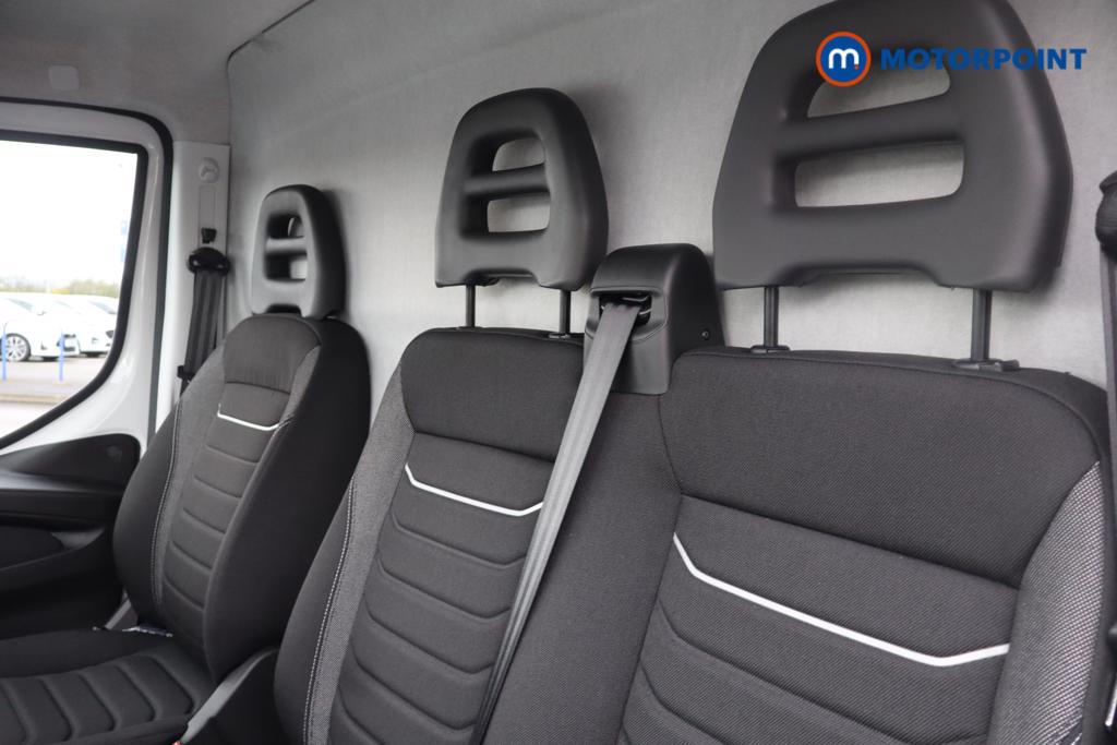 Iveco Daily Business Manual Diesel High Volume-High Roof Van - Stock Number (1597398) - 6th supplementary image