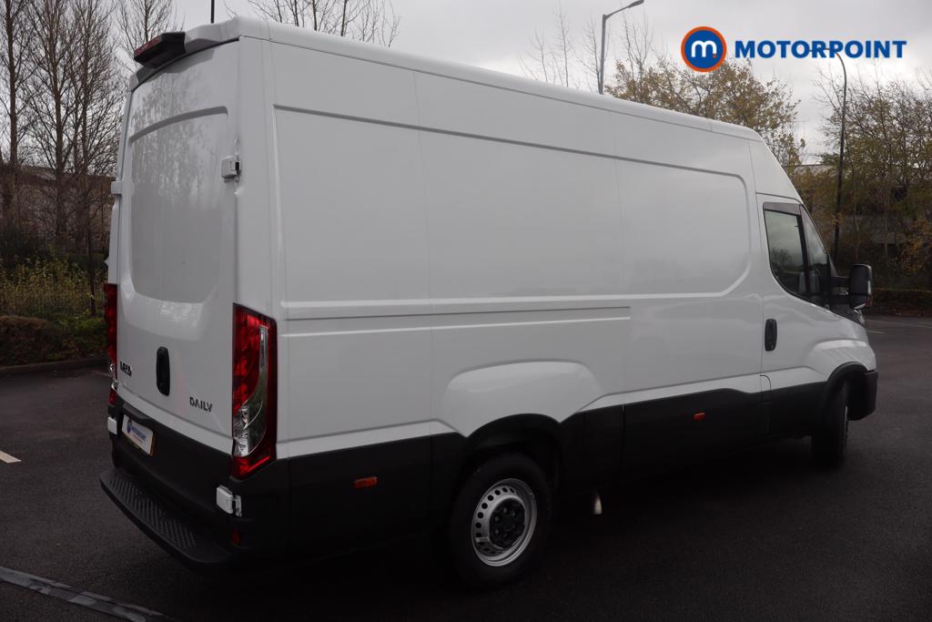 Iveco Daily Business Manual Diesel High Volume-High Roof Van - Stock Number (1597398) - 13th supplementary image