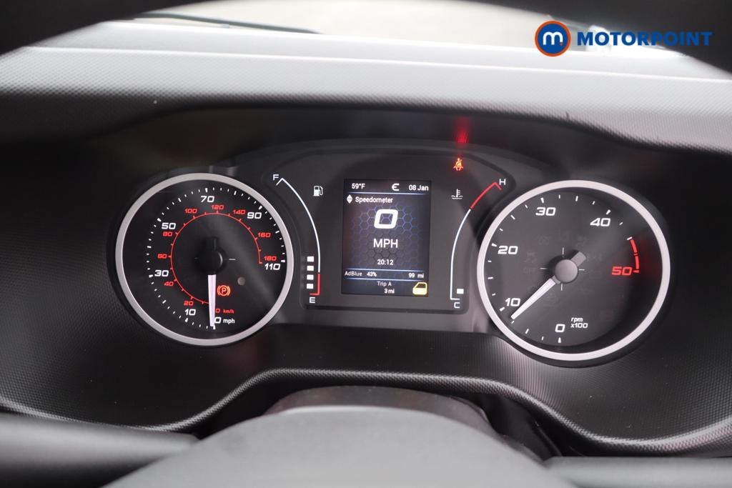 Iveco Daily Business Manual Diesel High Volume-High Roof Van - Stock Number (1597398) - Passenger side rear corner