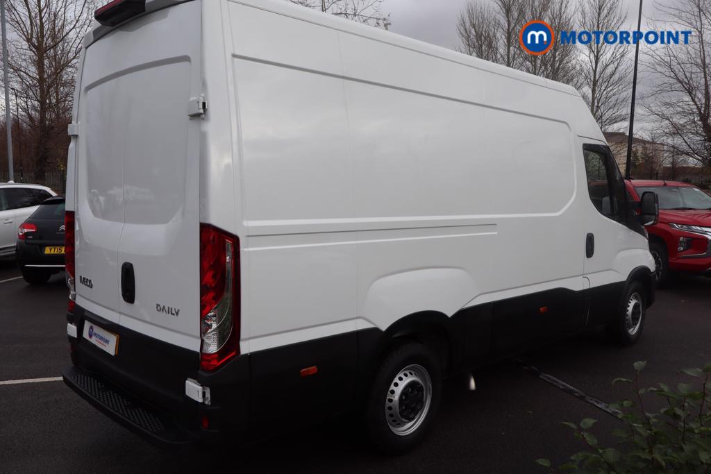 Iveco Daily Business Manual Diesel High Volume-High Roof Van - Stock Number (1597403) - 12th supplementary image