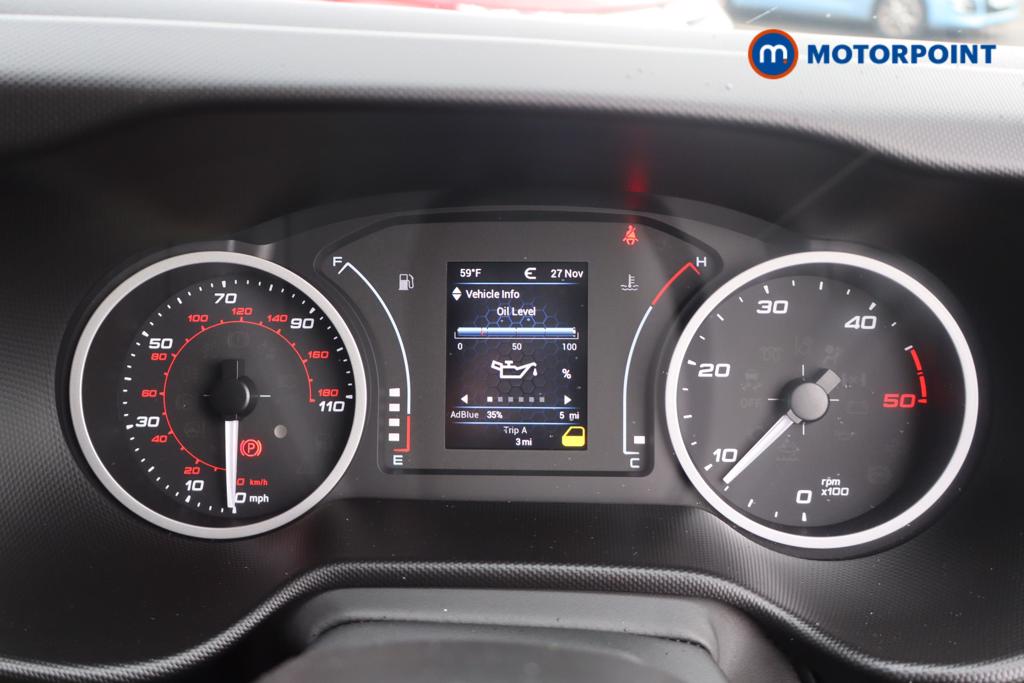 Iveco Daily Business Manual Diesel High Volume-High Roof Van - Stock Number (1597403) - Drivers side rear corner