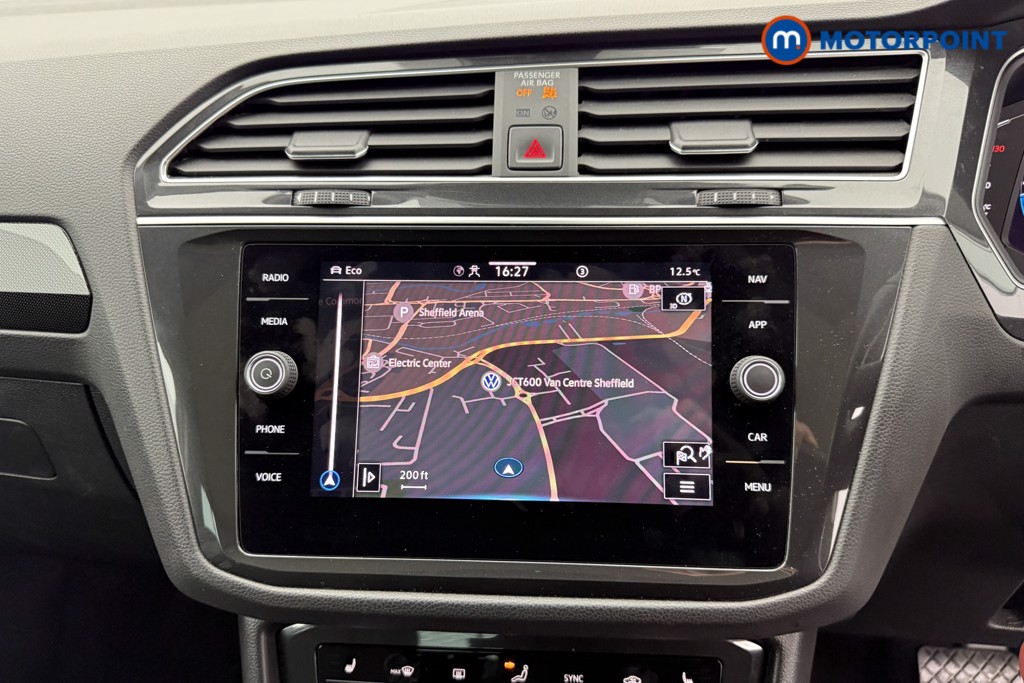 Volkswagen Tiguan Elegance Automatic Petrol SUV - Stock Number (1597655) - 9th supplementary image