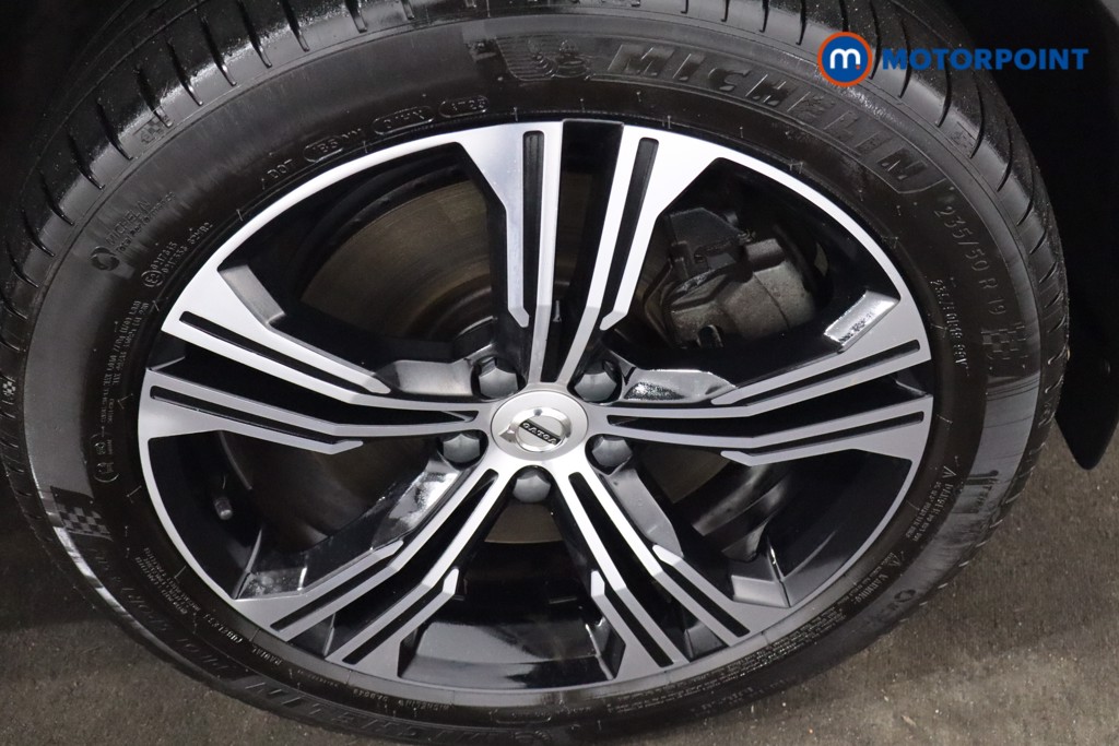 Volvo Xc40 Inscription Pro Automatic Petrol Plug-In Hybrid SUV - Stock Number (1597685) - 10th supplementary image