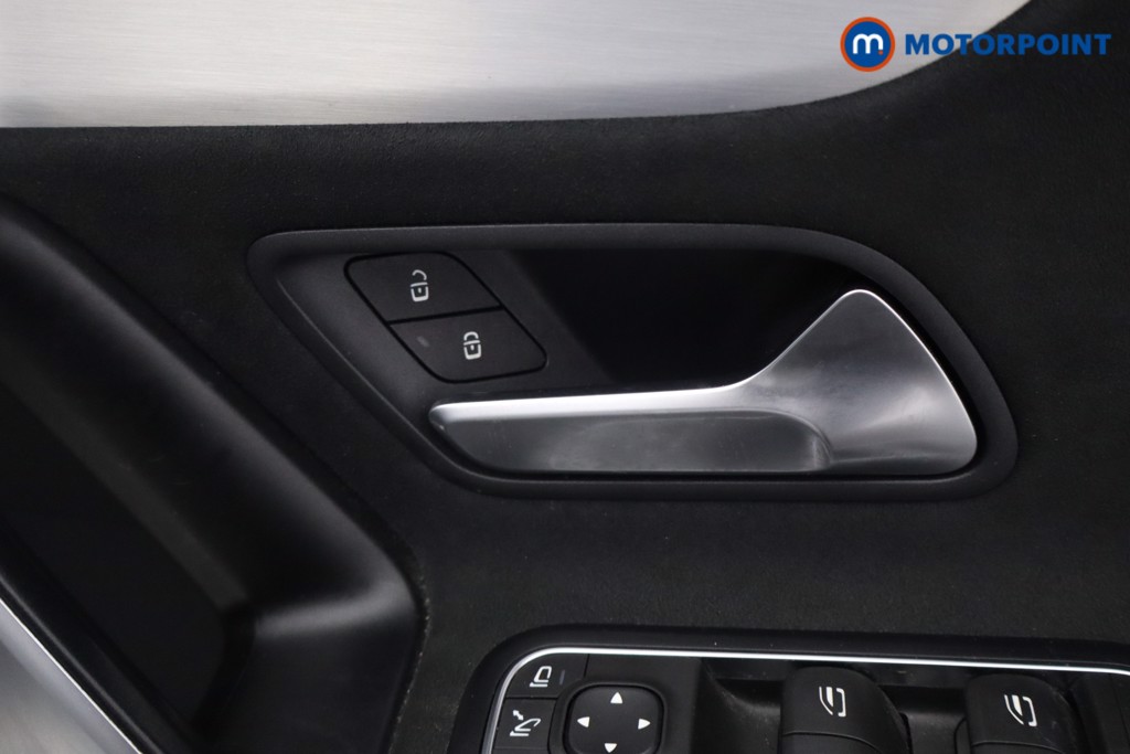 Mercedes-Benz A Class Amg Line Executive Edition Automatic Petrol Hatchback - Stock Number (1597833) - 19th supplementary image