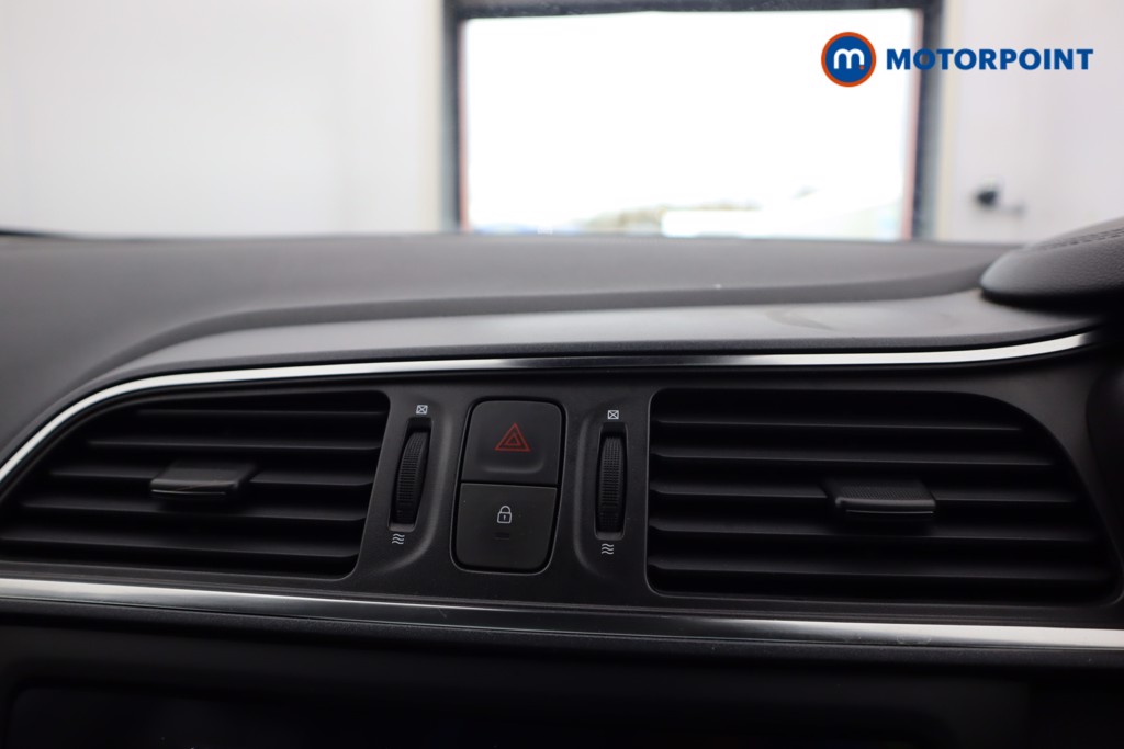 Renault Kadjar Gt Line Manual Petrol SUV - Stock Number (1597938) - 11th supplementary image