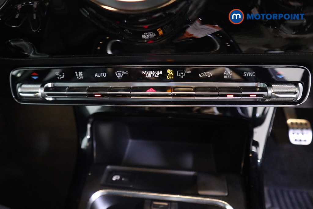 Mercedes-Benz A Class Amg Line Manual Petrol Hatchback - Stock Number (1597980) - 7th supplementary image