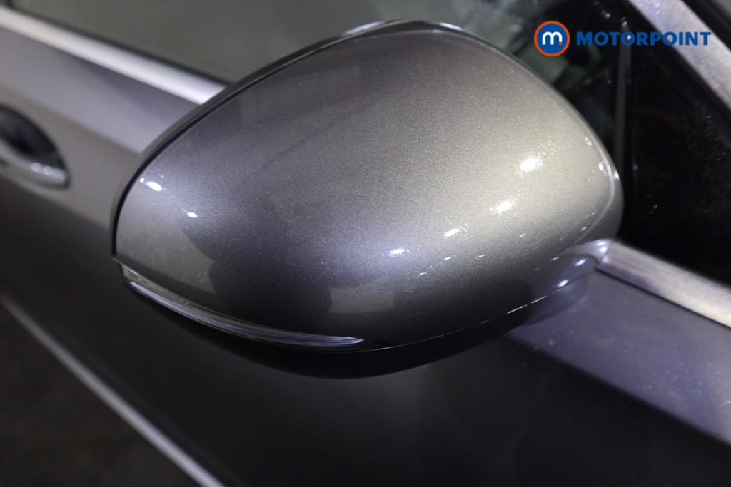 Mercedes-Benz A Class Amg Line Manual Petrol Hatchback - Stock Number (1597980) - 18th supplementary image