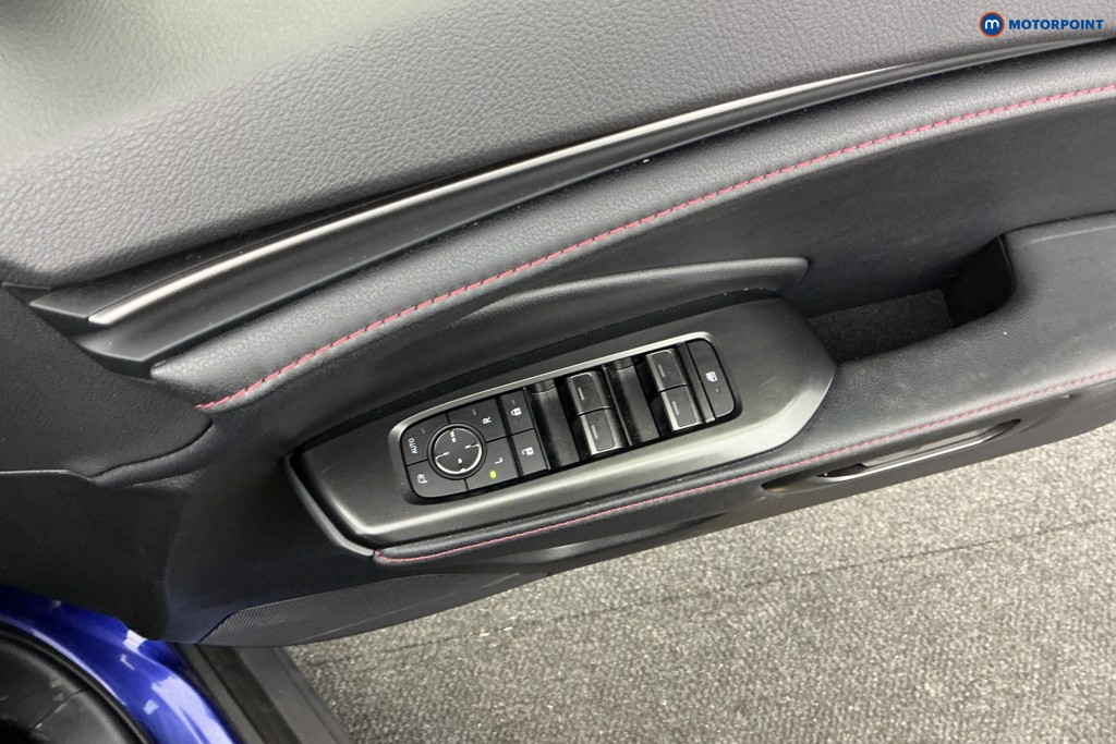 Lexus LBX Premium Plus Automatic Petrol-Electric Hybrid SUV - Stock Number (1598457) - 21st supplementary image