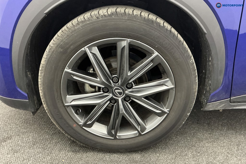 Lexus LBX Premium Plus Automatic Petrol-Electric Hybrid SUV - Stock Number (1598457) - 33rd supplementary image