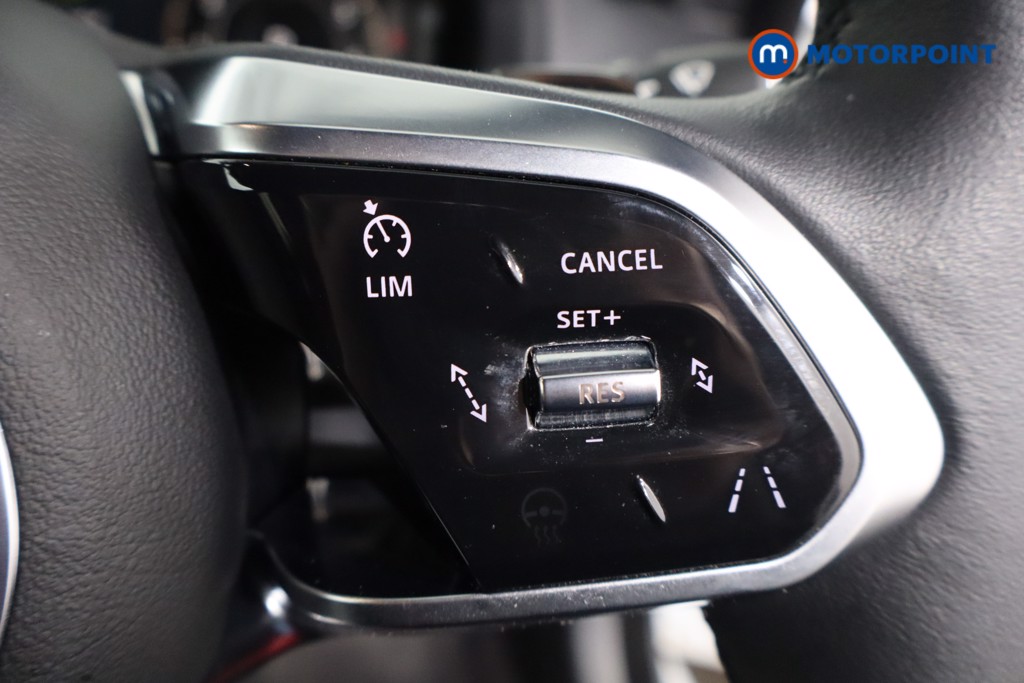 Jaguar XE R-Dynamic Hse Black Automatic Petrol Saloon - Stock Number (1598504) - 8th supplementary image