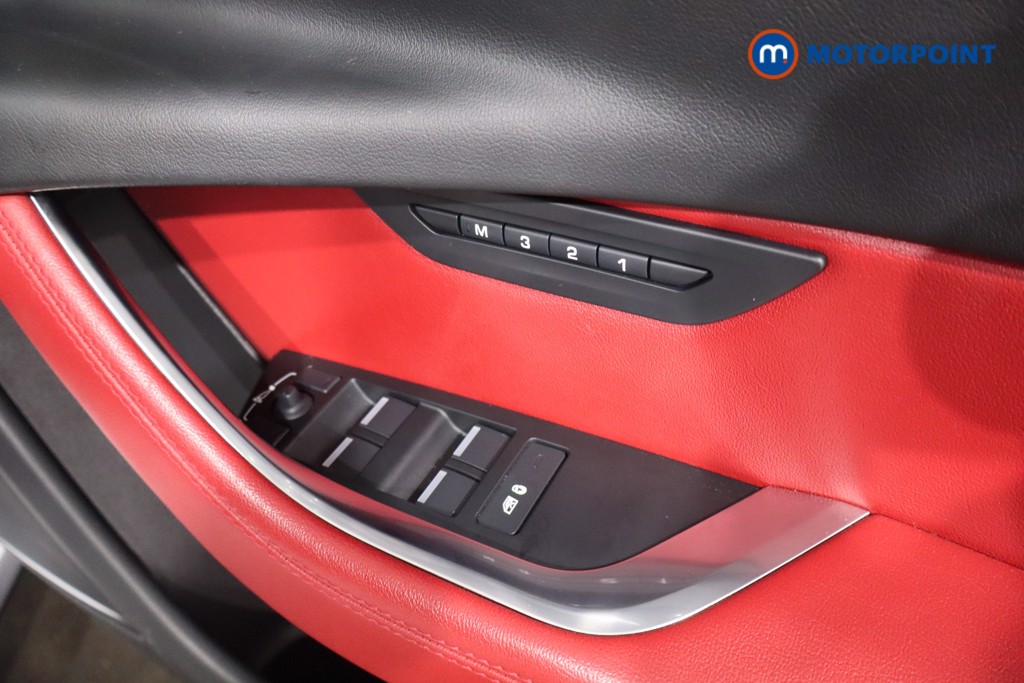 Jaguar XE R-Dynamic Hse Black Automatic Petrol Saloon - Stock Number (1598504) - 26th supplementary image