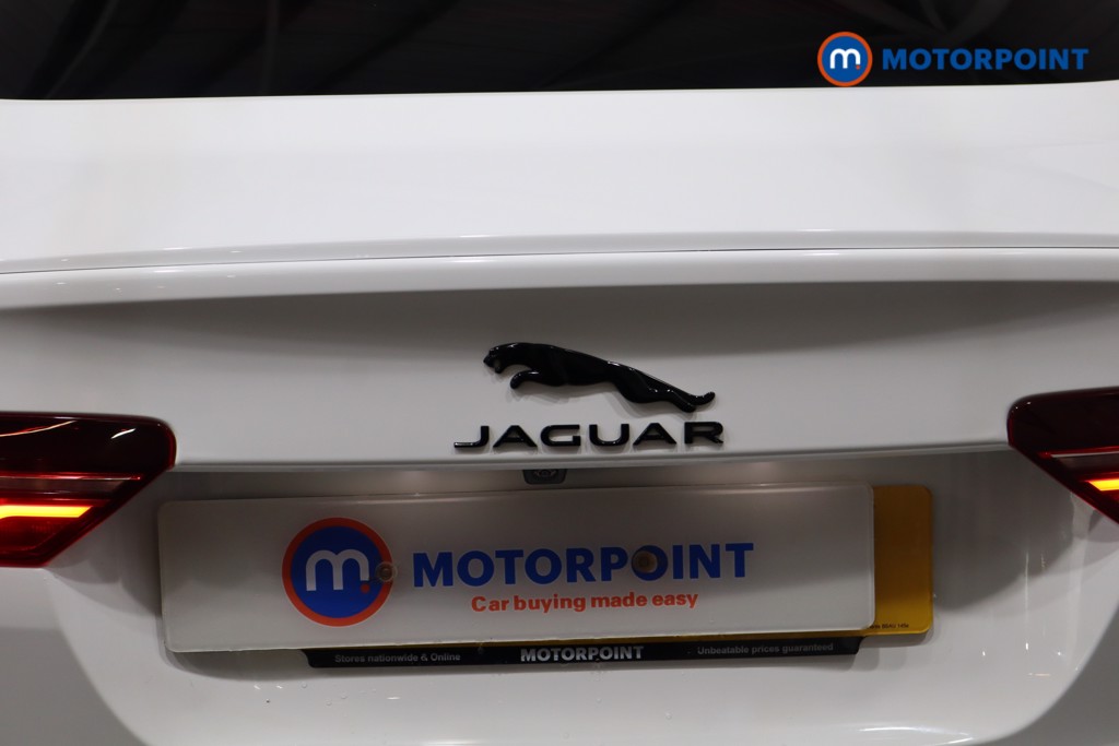 Jaguar XE R-Dynamic Hse Black Automatic Petrol Saloon - Stock Number (1598504) - 39th supplementary image