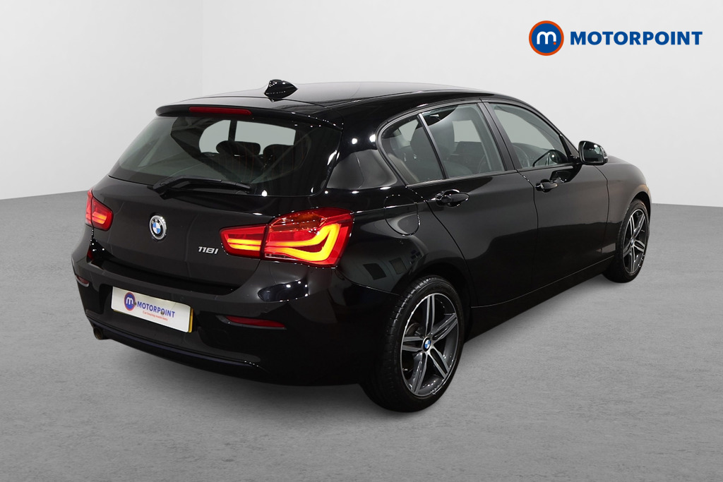 BMW 1 Series Sport Manual Petrol Hatchback - Stock Number (1598876) - Drivers side rear corner