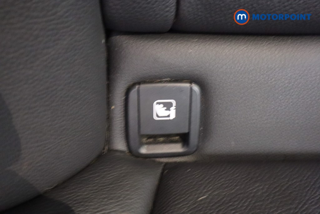 BMW 1 Series M Sport Manual Petrol Hatchback - Stock Number (1598883) - 26th supplementary image