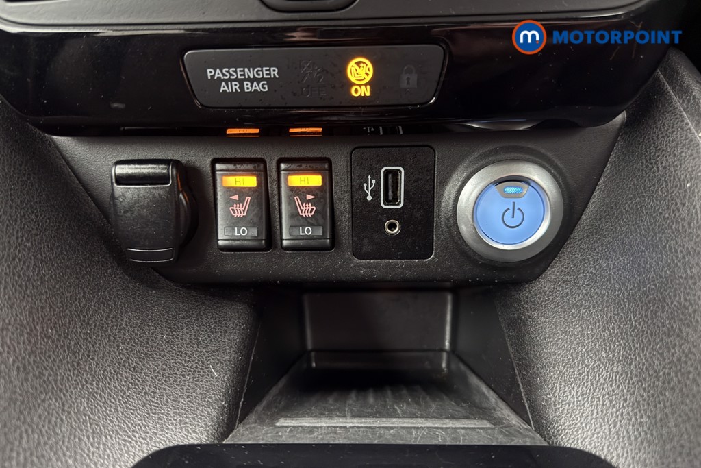 Nissan Leaf N-Connecta Automatic Electric Hatchback - Stock Number (1598948) - 14th supplementary image