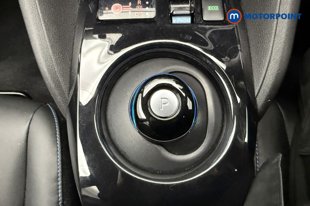 Nissan Leaf N-Connecta Automatic Electric Hatchback - Stock Number (1598948) - 16th supplementary image