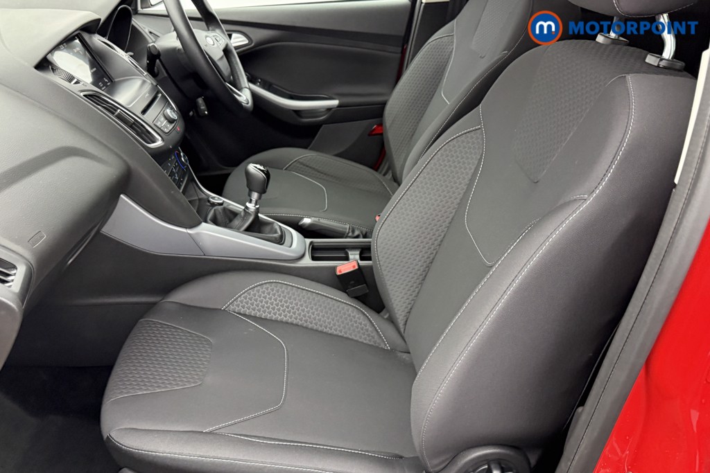Ford Focus Zetec Edition Manual Petrol Estate - Stock Number (1598950) - 21st supplementary image
