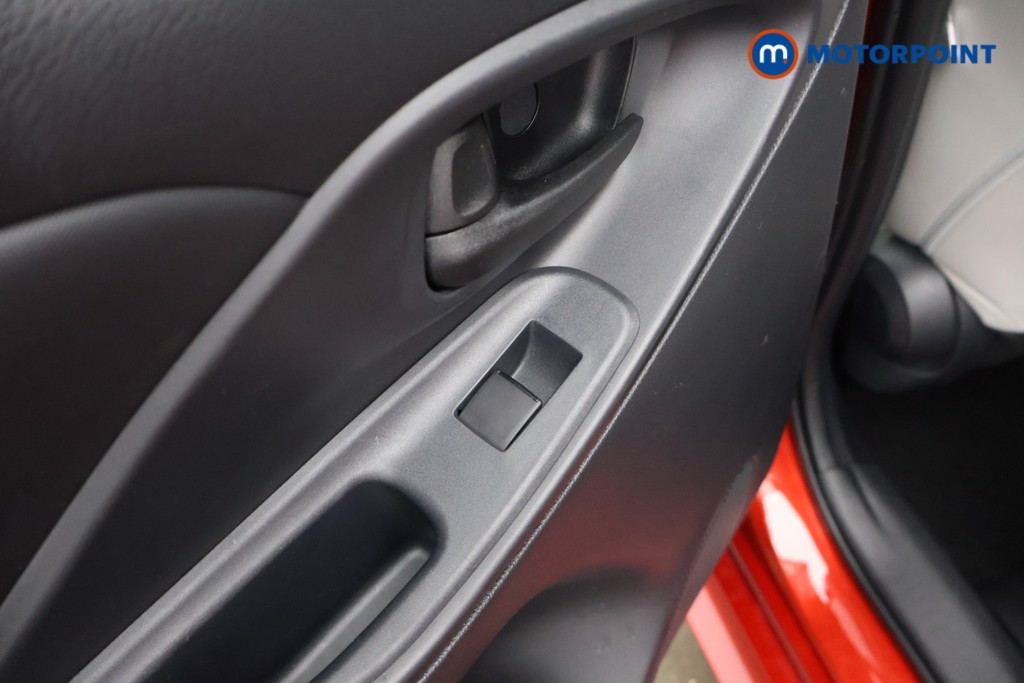 Toyota Yaris Excel Automatic Petrol-Electric Hybrid Hatchback - Stock Number (1599107) - 28th supplementary image