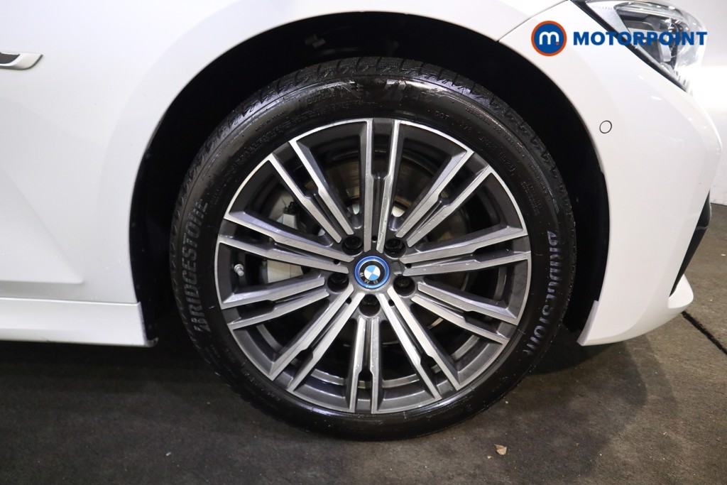 BMW 3 Series M Sport Automatic Petrol Plug-In Hybrid Saloon - Stock Number (1599229) - 16th supplementary image