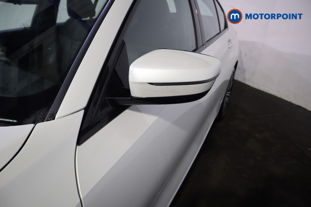 BMW 3 Series M Sport Automatic Petrol Plug-In Hybrid Saloon - Stock Number (1599229) - 25th supplementary image