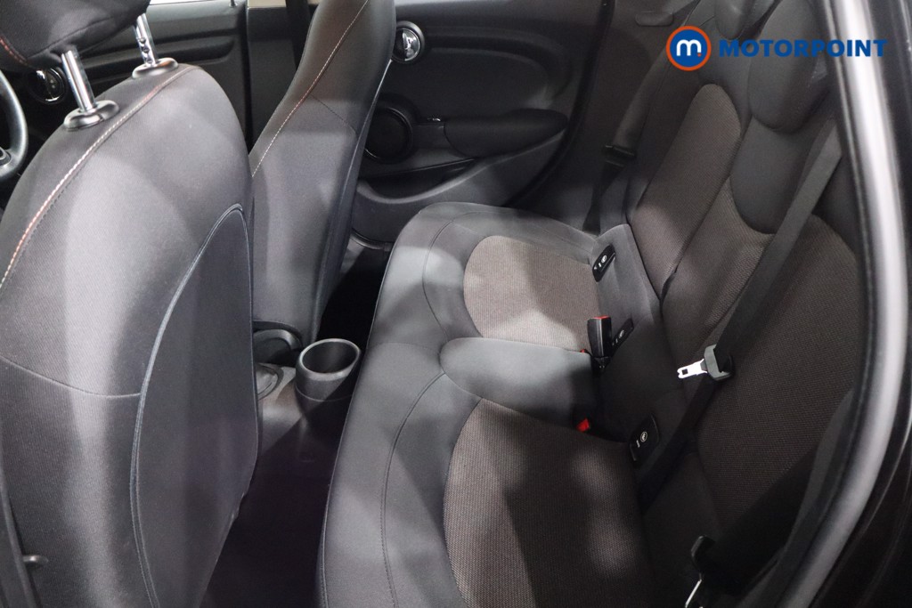 Mini Hatchback Cooper Manual Diesel Hatchback - Stock Number (1599480) - 5th supplementary image