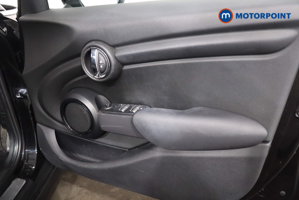 Mini Hatchback Cooper Manual Diesel Hatchback - Stock Number (1599480) - 22nd supplementary image