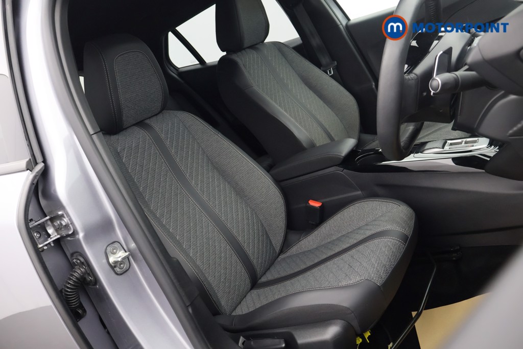 Peugeot 2008 Allure Automatic Petrol SUV - Stock Number (1599572) - 17th supplementary image