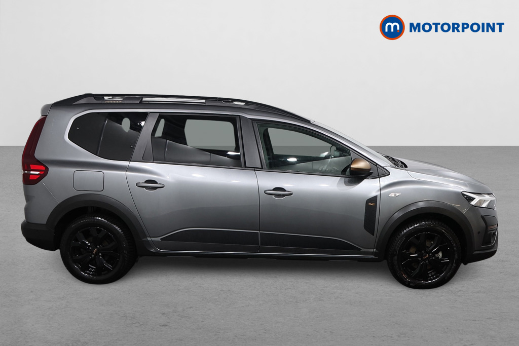 Dacia Jogger Extreme Automatic Petrol-Electric Hybrid People Carrier - Stock Number (1599740) - Drivers side