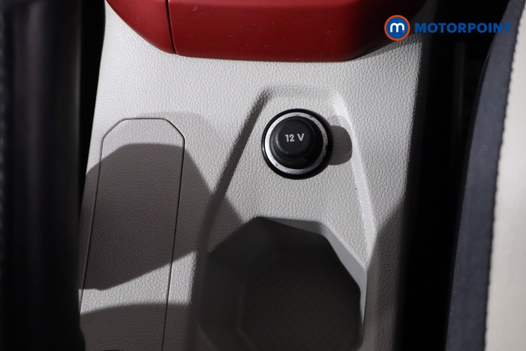 Volkswagen Polo Beats Manual Petrol Hatchback - Stock Number (1599745) - 15th supplementary image