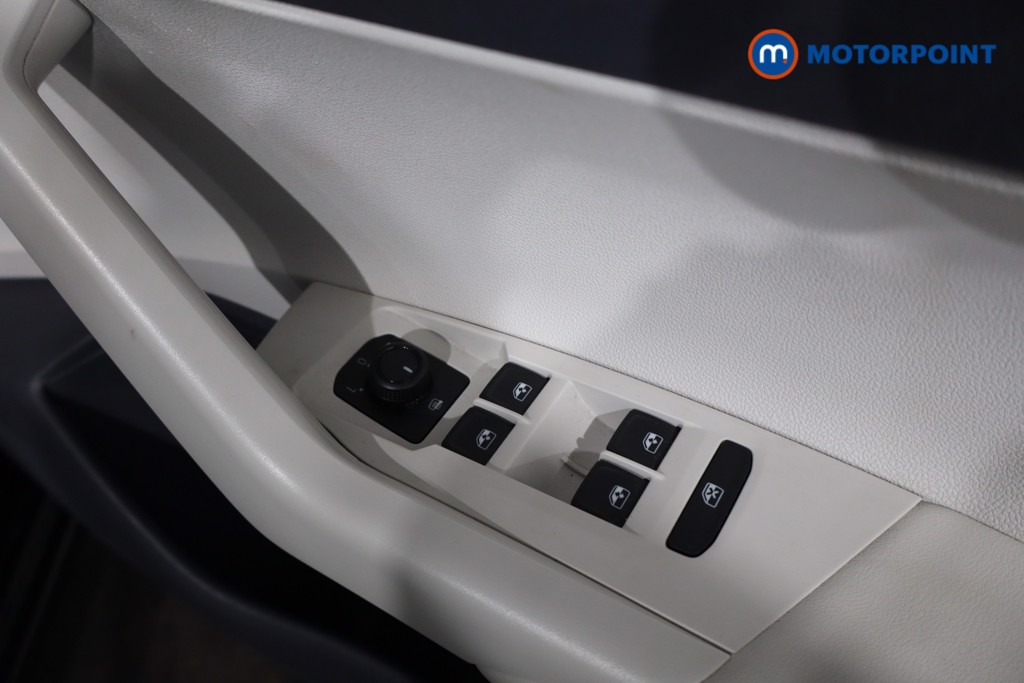 Volkswagen Polo Beats Manual Petrol Hatchback - Stock Number (1599745) - 24th supplementary image