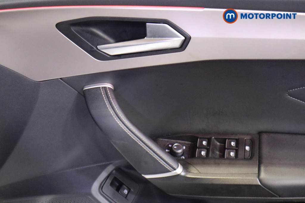 Seat Leon Xcellence Lux Automatic Petrol Plug-In Hybrid Hatchback - Stock Number (1599773) - 14th supplementary image