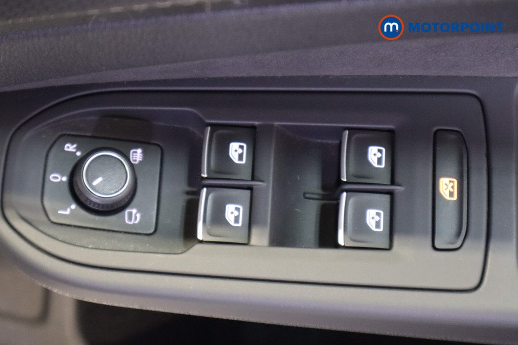 Volkswagen Golf GTI Automatic Petrol Hatchback - Stock Number (1600154) - 16th supplementary image