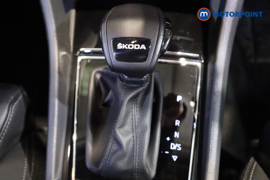 Skoda Karoq Se L Automatic Petrol SUV - Stock Number (1600155) - 5th supplementary image