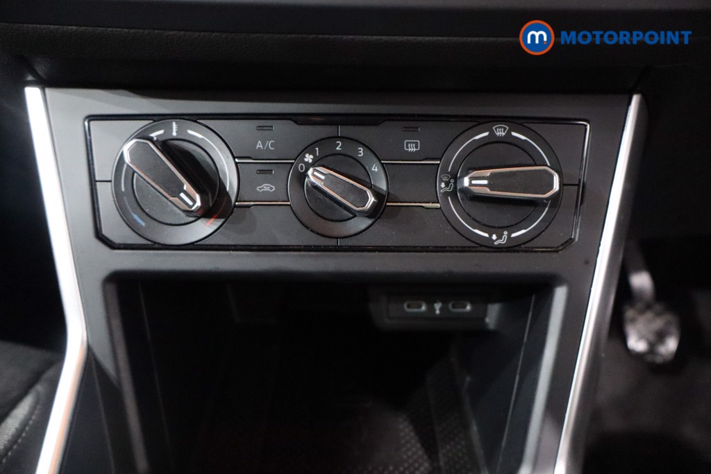 Volkswagen Polo Life Manual Petrol Hatchback - Stock Number (1600176) - 16th supplementary image