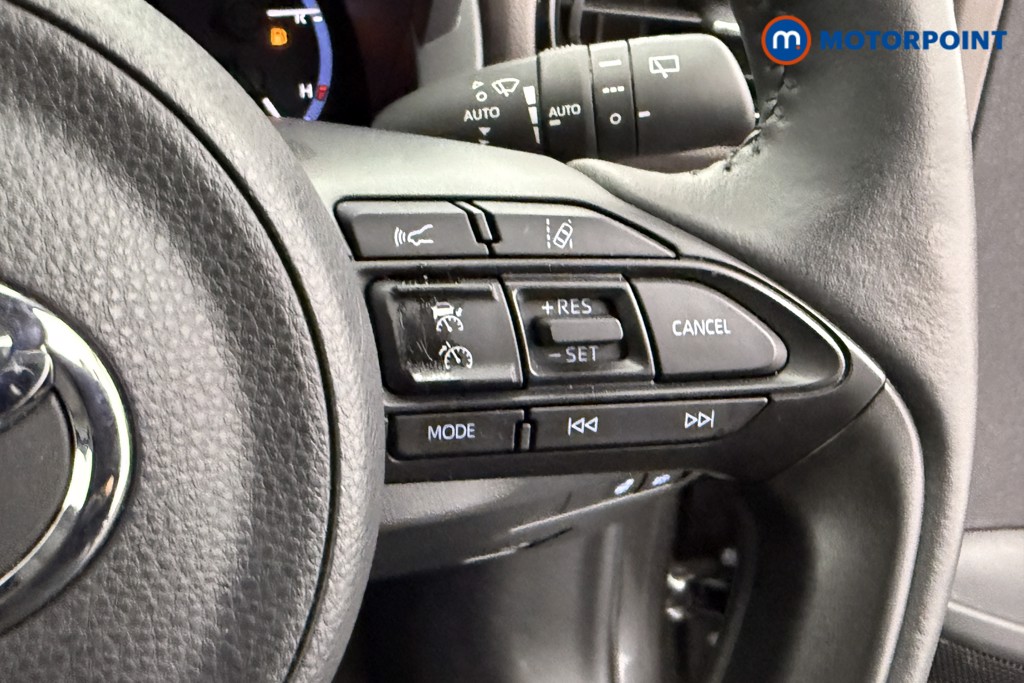 Toyota Yaris Cross Excel Automatic Petrol-Electric Hybrid Estate - Stock Number (1600305) - 15th supplementary image