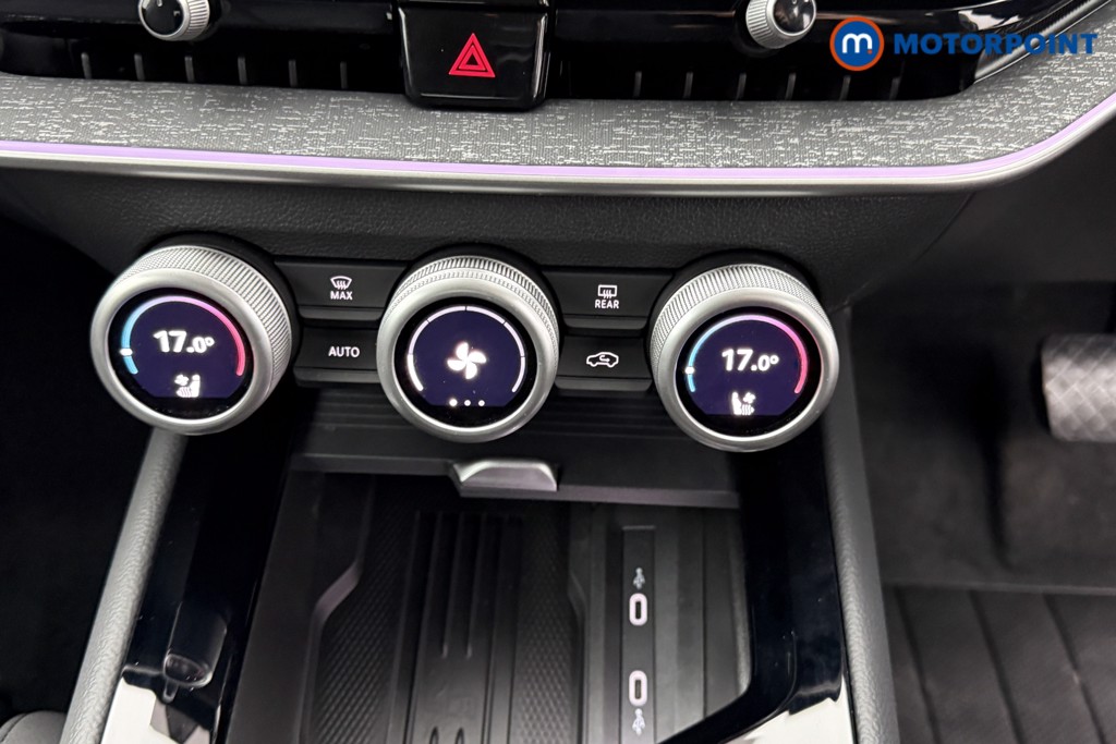 Skoda Superb Se L Automatic Petrol Hatchback - Stock Number (1600311) - 11th supplementary image