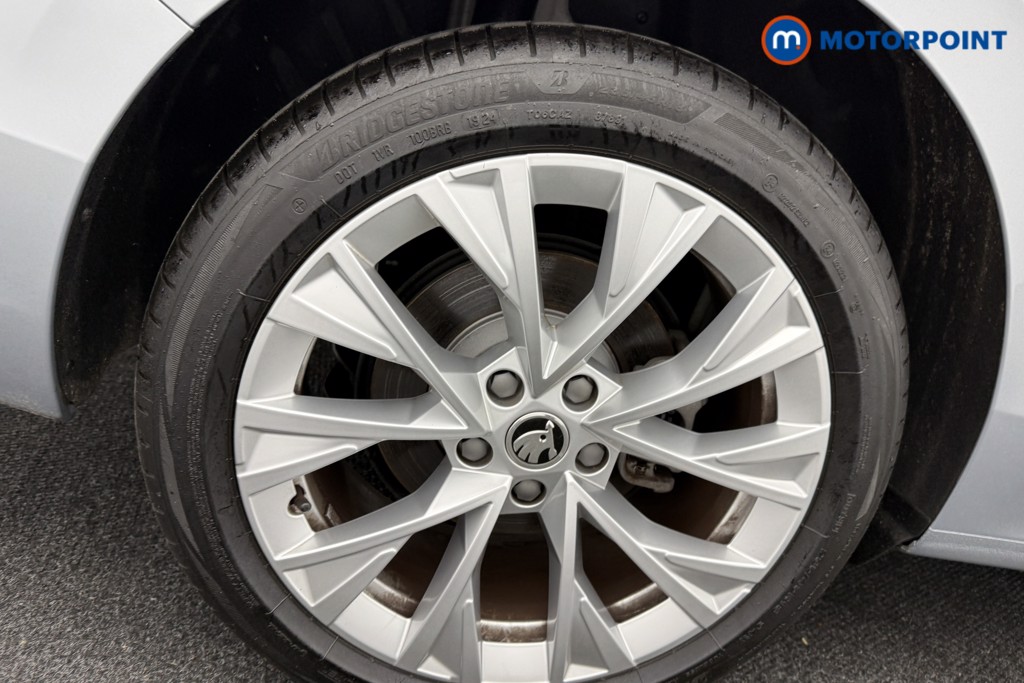 Skoda Superb Se L Automatic Petrol Hatchback - Stock Number (1600311) - 33rd supplementary image