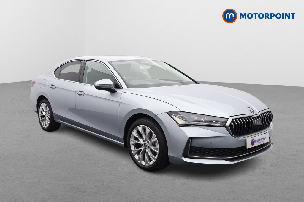 Skoda Superb Se L Automatic Petrol Hatchback - Stock Number (1600311) - Drivers side front corner