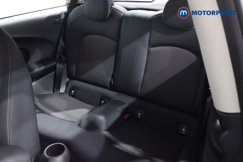 Mini Hatchback ONE Manual Petrol Hatchback - Stock Number (1600494) - 5th supplementary image