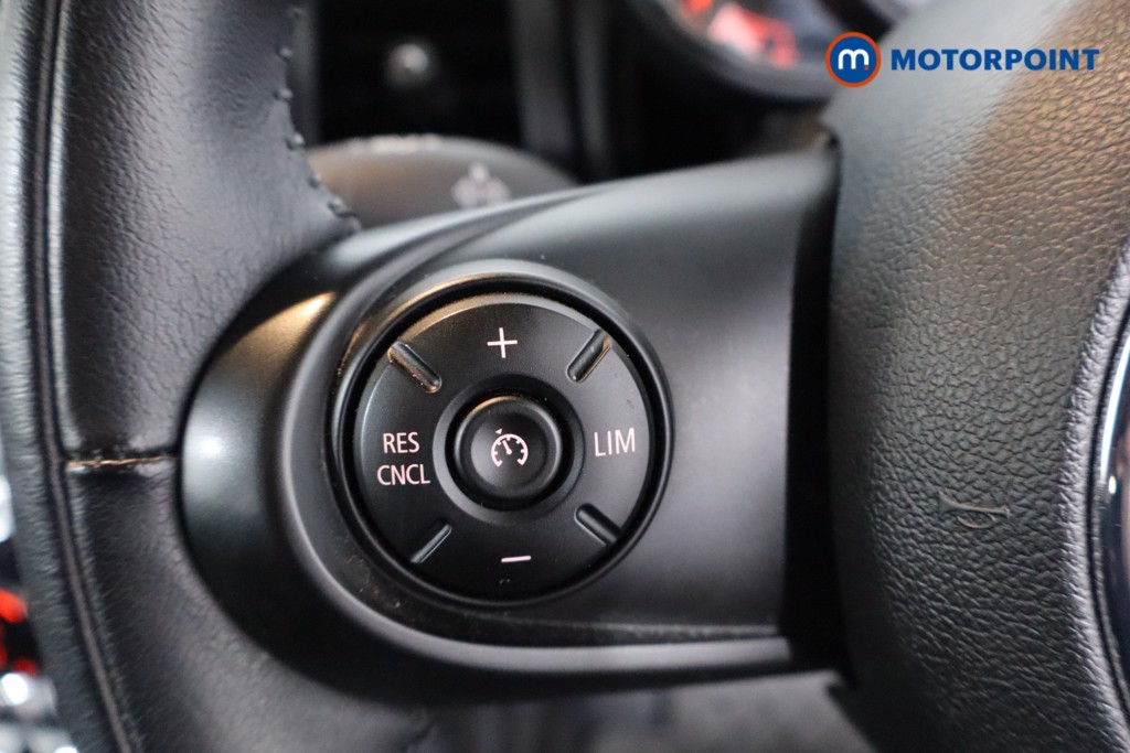 Mini Hatchback ONE Manual Petrol Hatchback - Stock Number (1600494) - 7th supplementary image