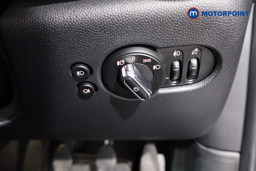 Mini Hatchback ONE Manual Petrol Hatchback - Stock Number (1600494) - 18th supplementary image