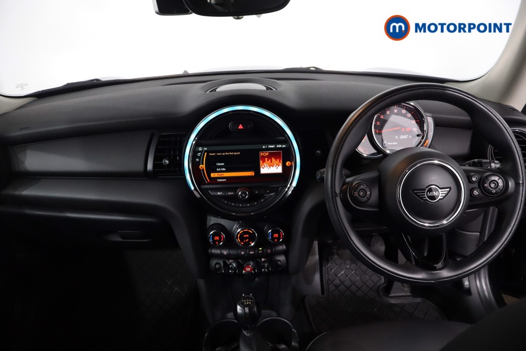 Mini Hatchback ONE Manual Petrol Hatchback - Stock Number (1600494) - 1st supplementary image