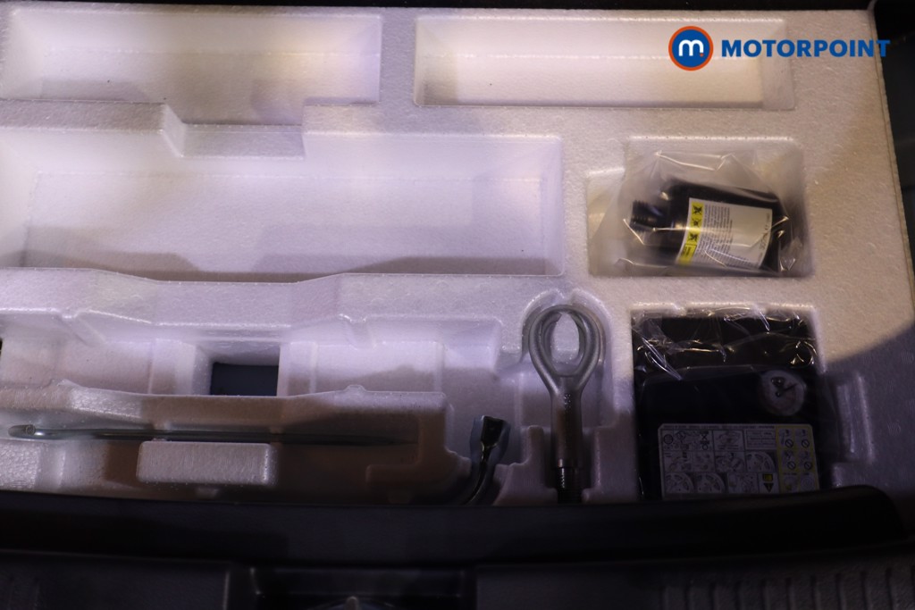 Suzuki Ignis SZ5 Manual Petrol SUV - Stock Number (1600519) - 28th supplementary image