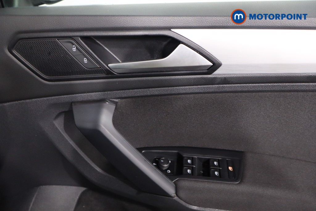 Volkswagen Tiguan Match Manual Petrol SUV - Stock Number (1575428) - 21st supplementary image