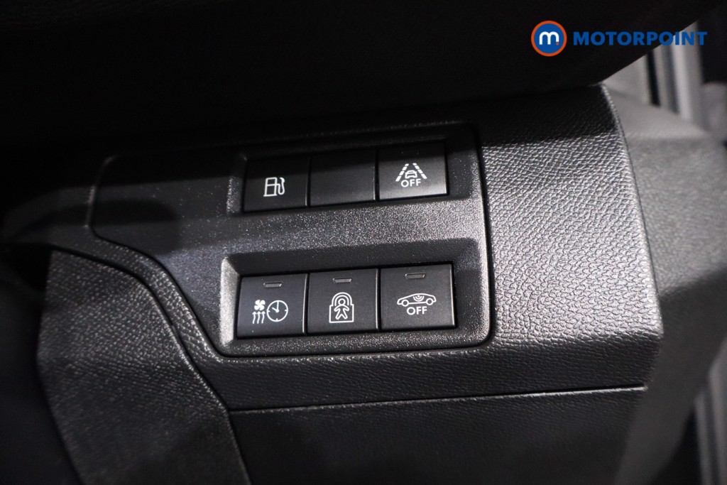 Peugeot 3008 Gt Line Automatic Petrol Plug-In Hybrid SUV - Stock Number (1575507) - 19th supplementary image