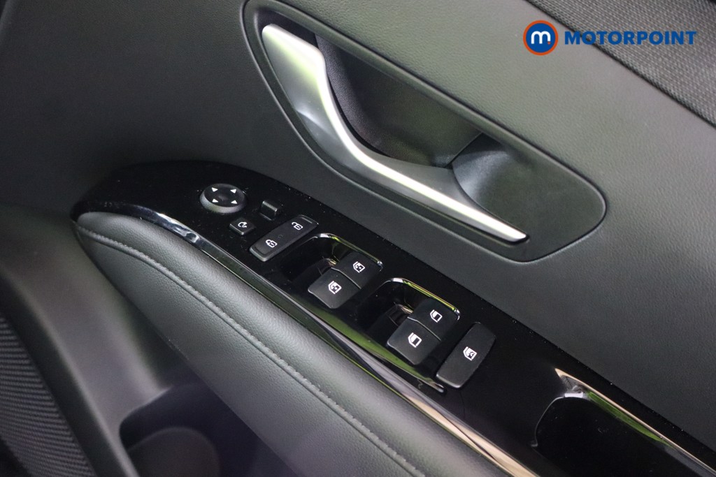 Hyundai Tucson Se Connect Manual Petrol SUV - Stock Number (1586040) - 9th supplementary image