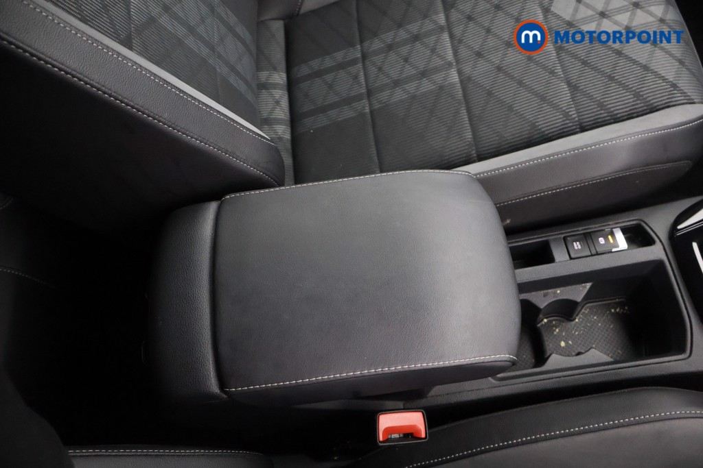 Volkswagen T-Roc R-Line Automatic Diesel SUV - Stock Number (1587916) - 17th supplementary image