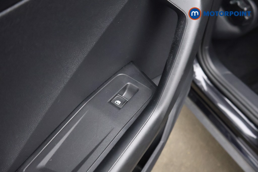 Volkswagen T-Roc R-Line Automatic Diesel SUV - Stock Number (1587916) - 31st supplementary image